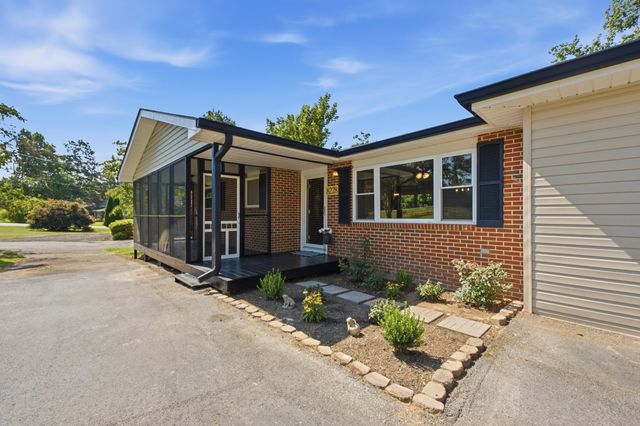 8228 Pine Ridge Road, Ooltewah, TN 37363