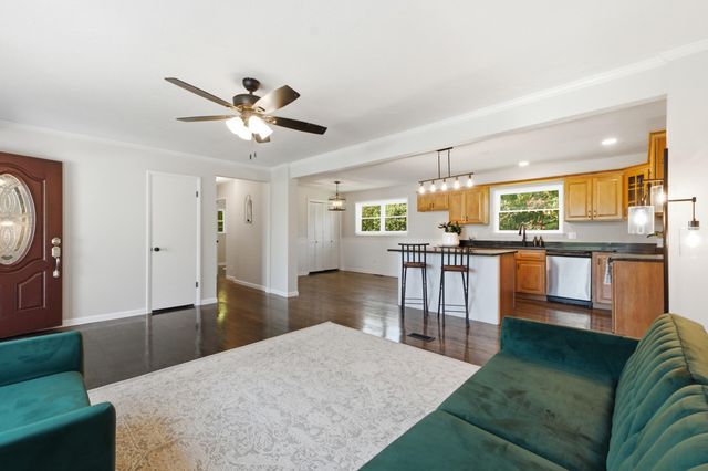 8228 Pine Ridge Road, Ooltewah, TN 37363