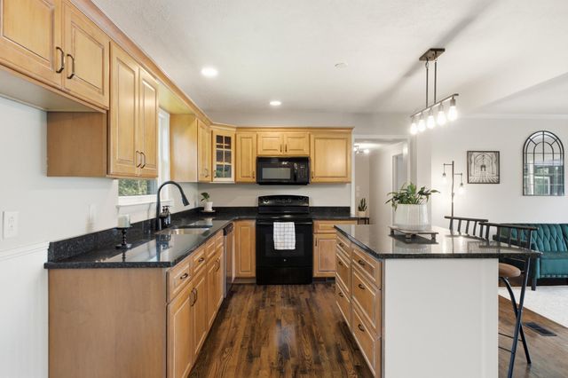 8228 Pine Ridge Road, Ooltewah, TN 37363