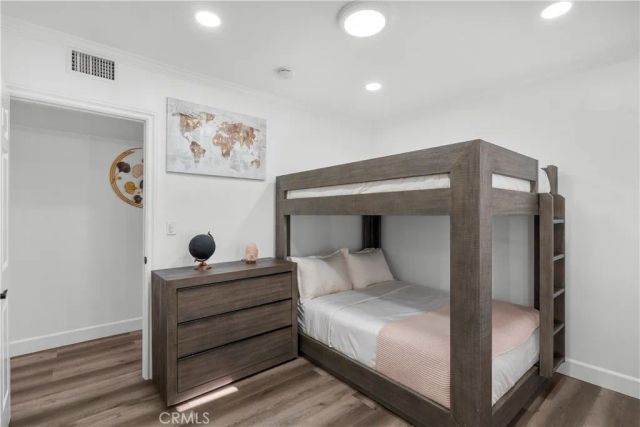 19538 Redwing, Los Angeles, CA 91356