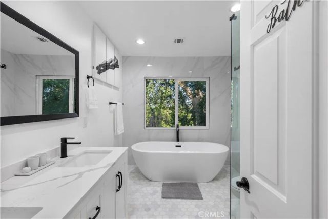 19538 Redwing, Los Angeles, CA 91356