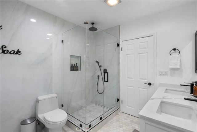 19538 Redwing, Los Angeles, CA 91356