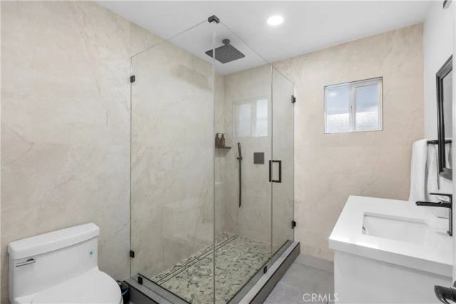19538 Redwing, Los Angeles, CA 91356