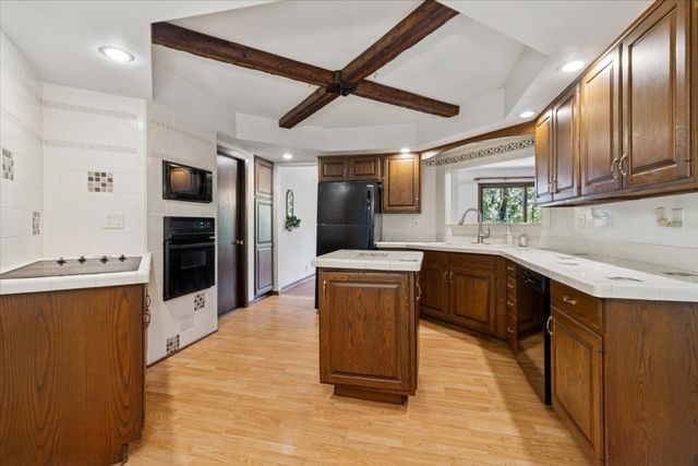 3329 Halverson Court, Rockford, IL 61109