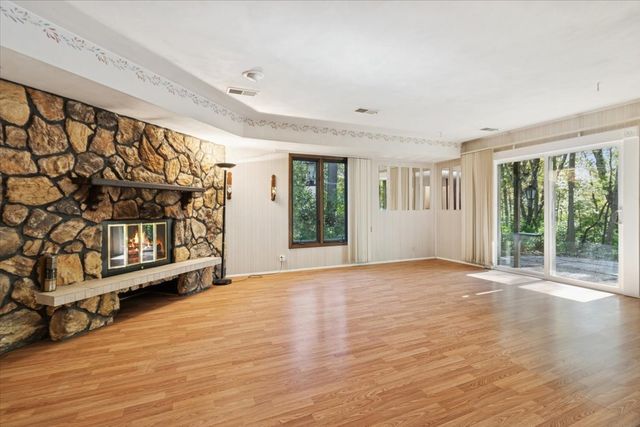 3329 Halverson Court, Rockford, IL 61109