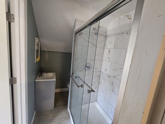 14 Chestnut Ave 2, Auburn, MA 01501