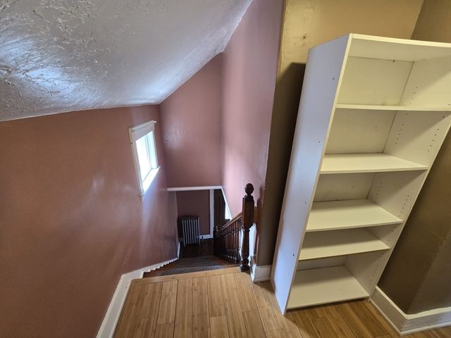 14 Chestnut Ave 2, Auburn, MA 01501