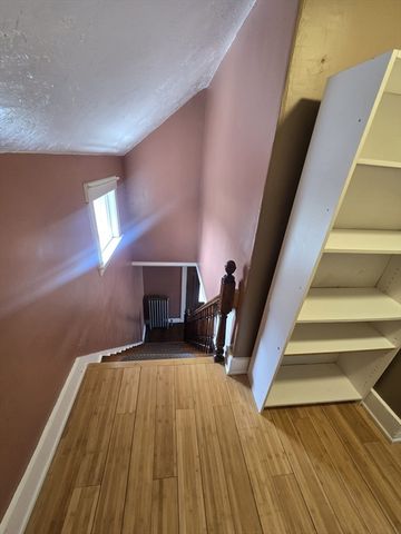 14 Chestnut Ave 2, Auburn, MA 01501