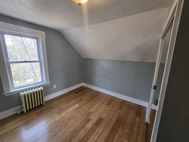 14 Chestnut Ave 2, Auburn, MA 01501