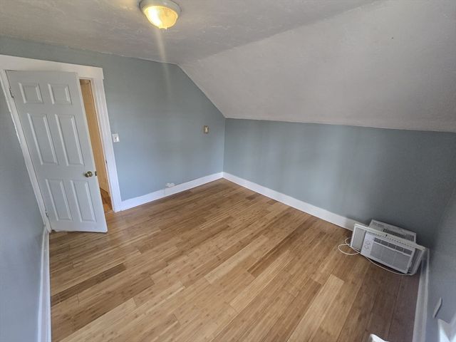 14 Chestnut Ave 2, Auburn, MA 01501