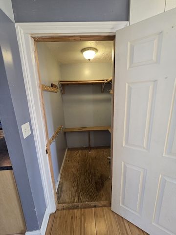 14 Chestnut Ave 2, Auburn, MA 01501
