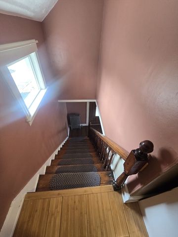 14 Chestnut Ave 2, Auburn, MA 01501