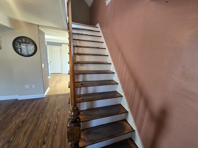 14 Chestnut Ave 2, Auburn, MA 01501