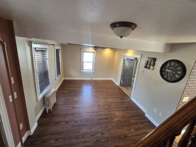14 Chestnut Ave 2, Auburn, MA 01501