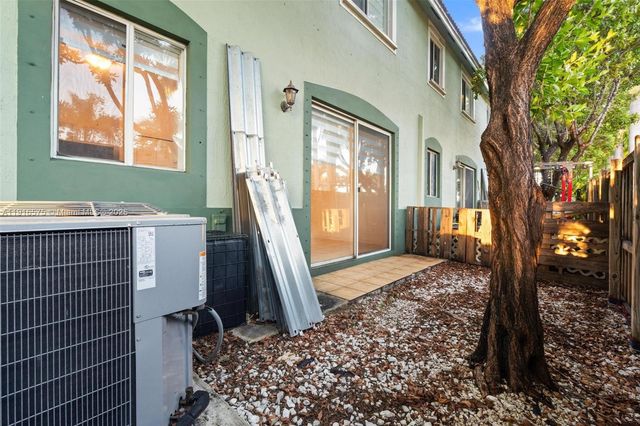 1406 SE 26th Ct 311, Homestead, FL 33035