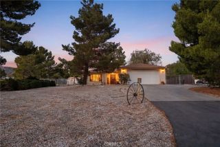 9554 Sunrise Court, Phelan, CA 92371