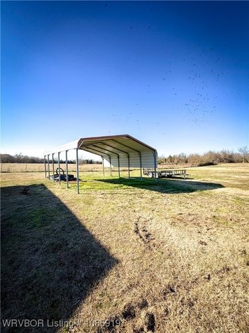 40501 210th Avenue, Howe, OK 74940