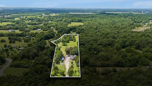 2200 Mount Herman Rd, Murfreesboro, TN 37127
