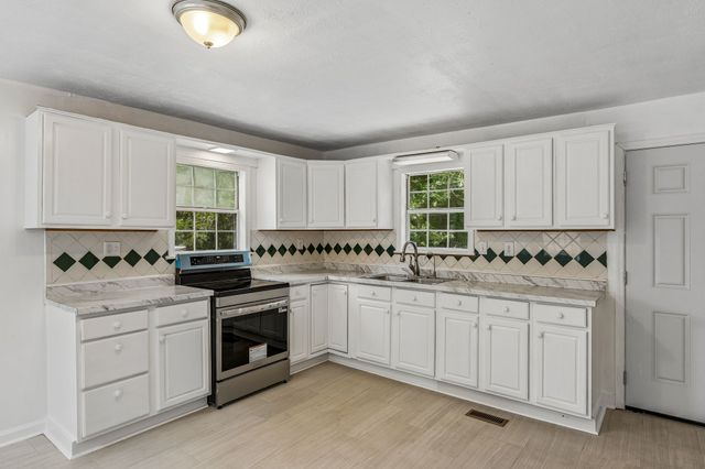 2200 Mount Herman Rd, Murfreesboro, TN 37127