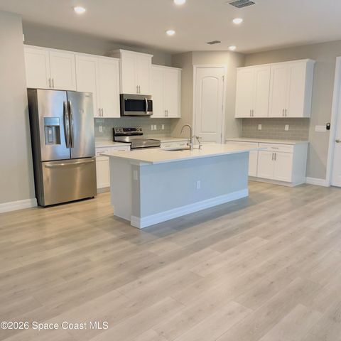 1376 Torgerson Road SE, Palm Bay, FL 32909