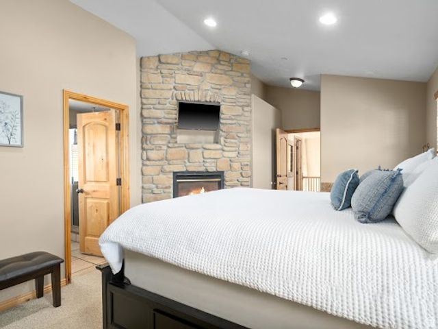 5184 E FAIRVIEW LOOP C404, Eden, UT 84310