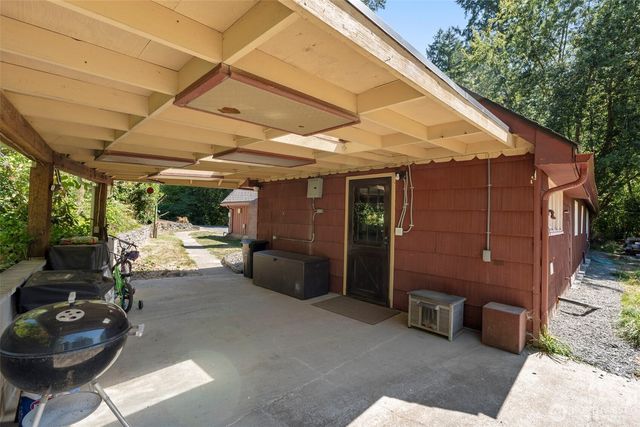 293 Logan Hill Road, Chehalis, WA 98532