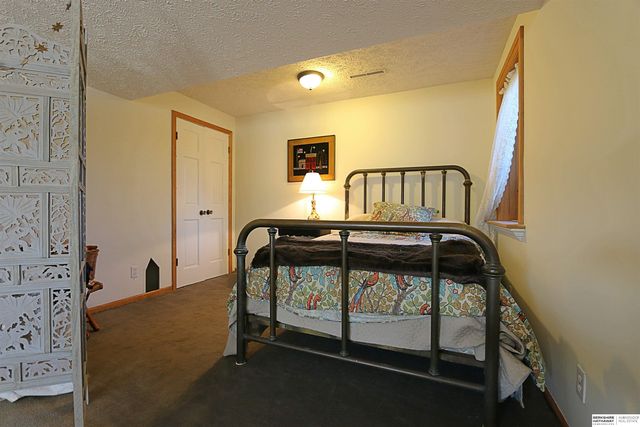 7880 S 151st Circle, Omaha, NE 68138