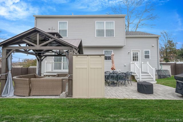 66 Locust Drive, Kings Park, NY 11754