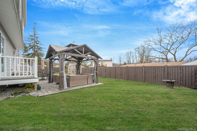 66 Locust Drive, Kings Park, NY 11754