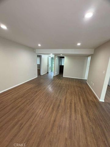 8000 Ben, North Hollywood, CA 91605