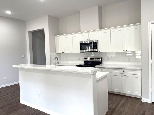 227 County Road 5017, Cleveland, TX 77327