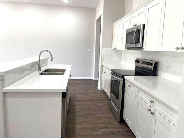 227 County Road 5017, Cleveland, TX 77327