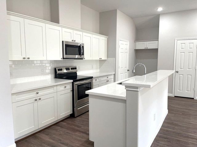 227 County Road 5017, Cleveland, TX 77327