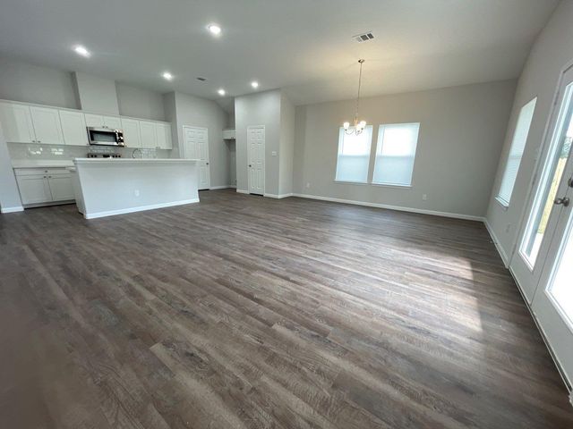 227 County Road 5017, Cleveland, TX 77327