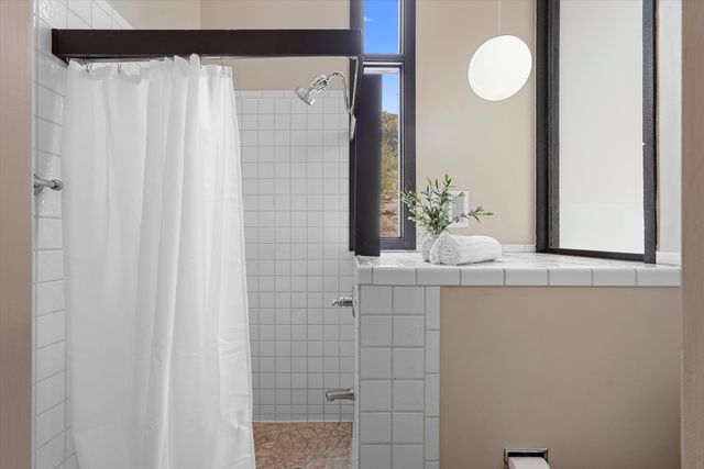 36 Sandia Heights Drive NE, Albuquerque, NM 87122