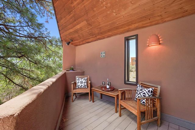 36 Sandia Heights Drive NE, Albuquerque, NM 87122