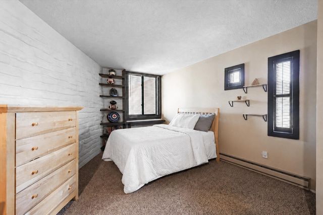 36 Sandia Heights Drive NE, Albuquerque, NM 87122