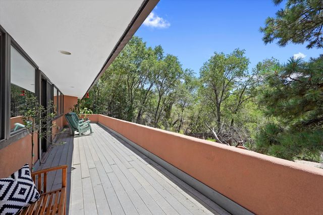 36 Sandia Heights Drive NE, Albuquerque, NM 87122
