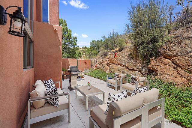 36 Sandia Heights Drive NE, Albuquerque, NM 87122