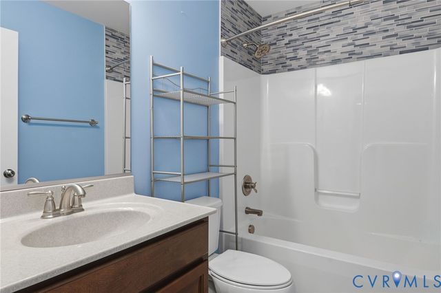 3649 Stone Harbor Dr, Midlothian, VA 23113