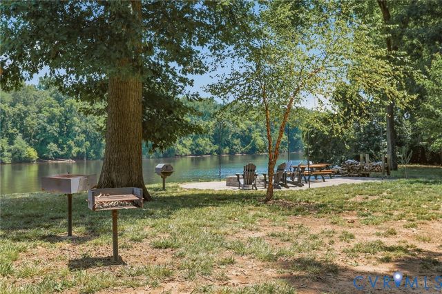 3649 Stone Harbor Dr, Midlothian, VA 23113
