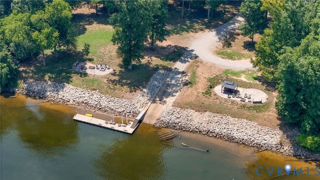 3649 Stone Harbor Dr, Midlothian, VA 23113