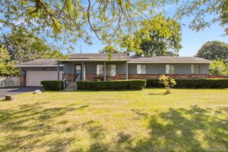 5037 W Court Street, Flint, MI 48532