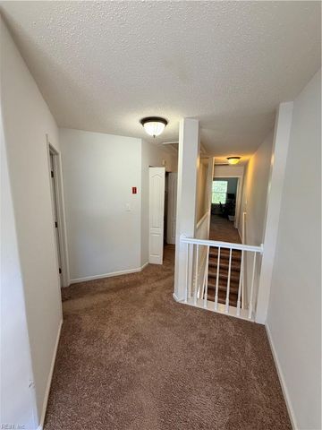 807 Oak Springs CT, Newport News, VA 23602