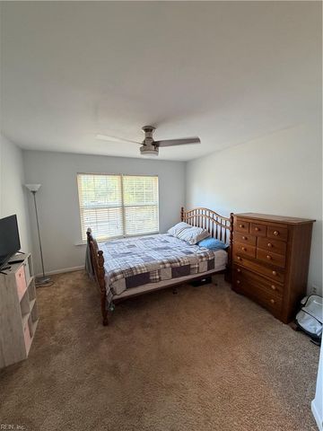 807 Oak Springs CT, Newport News, VA 23602