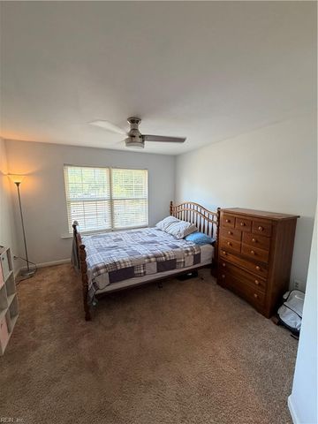807 Oak Springs CT, Newport News, VA 23602