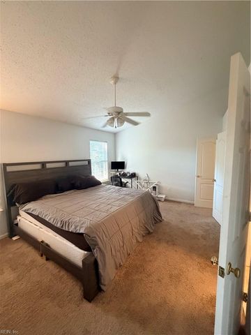 807 Oak Springs CT, Newport News, VA 23602