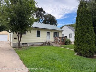 1411 Roseneath Avenue, Lansing, MI 48915