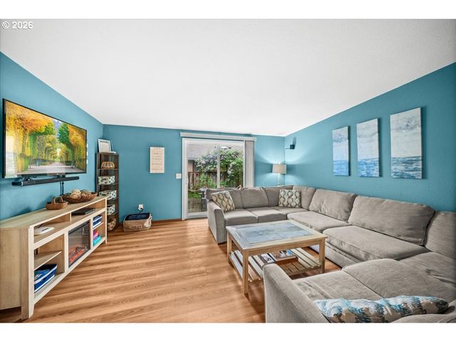1658 S EDGEWOOD St, Seaside, OR 97138