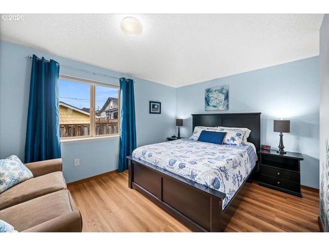 1658 S EDGEWOOD St, Seaside, OR 97138